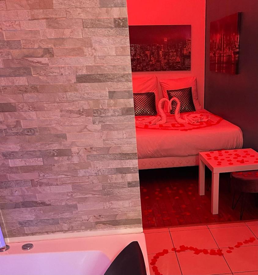 Spa Enzo Appartement Avec Jacuzzi Privatif Lyon Exteriér fotografie